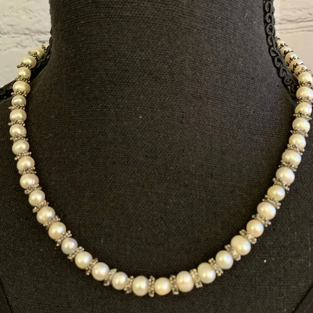 Freshwater Pearl and Silver Beaded Necklace - Picture 2 of 5